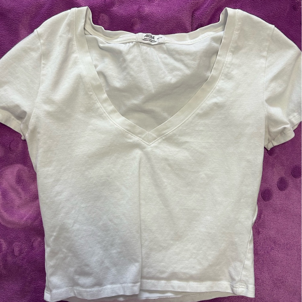 xs v-neck white tee